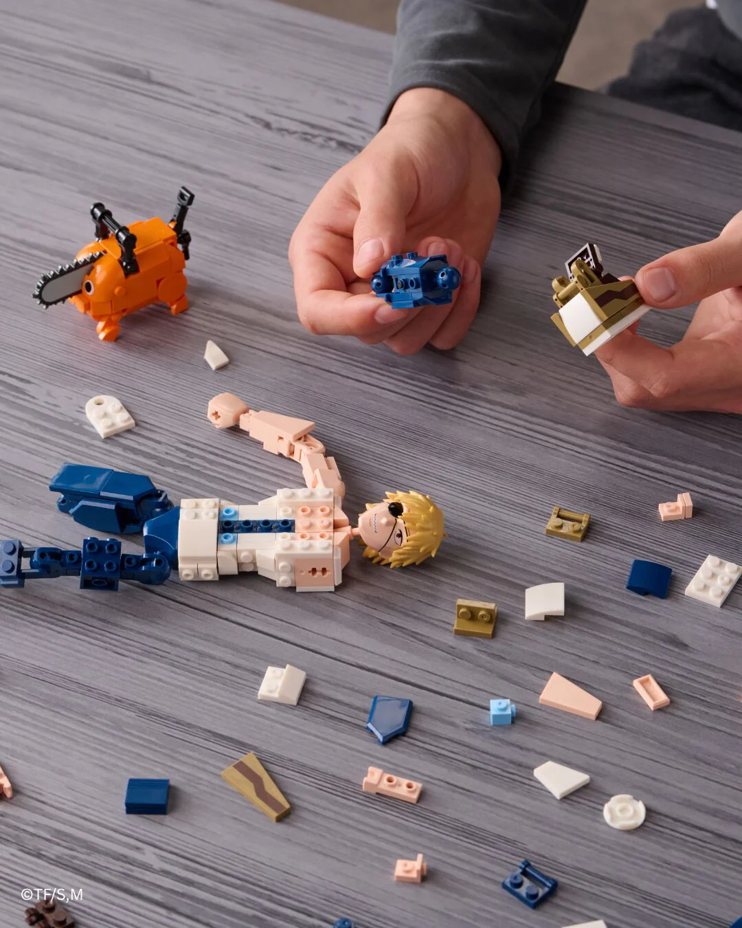 Chainsaw Man Denji and Pochita Building Set - Image 3