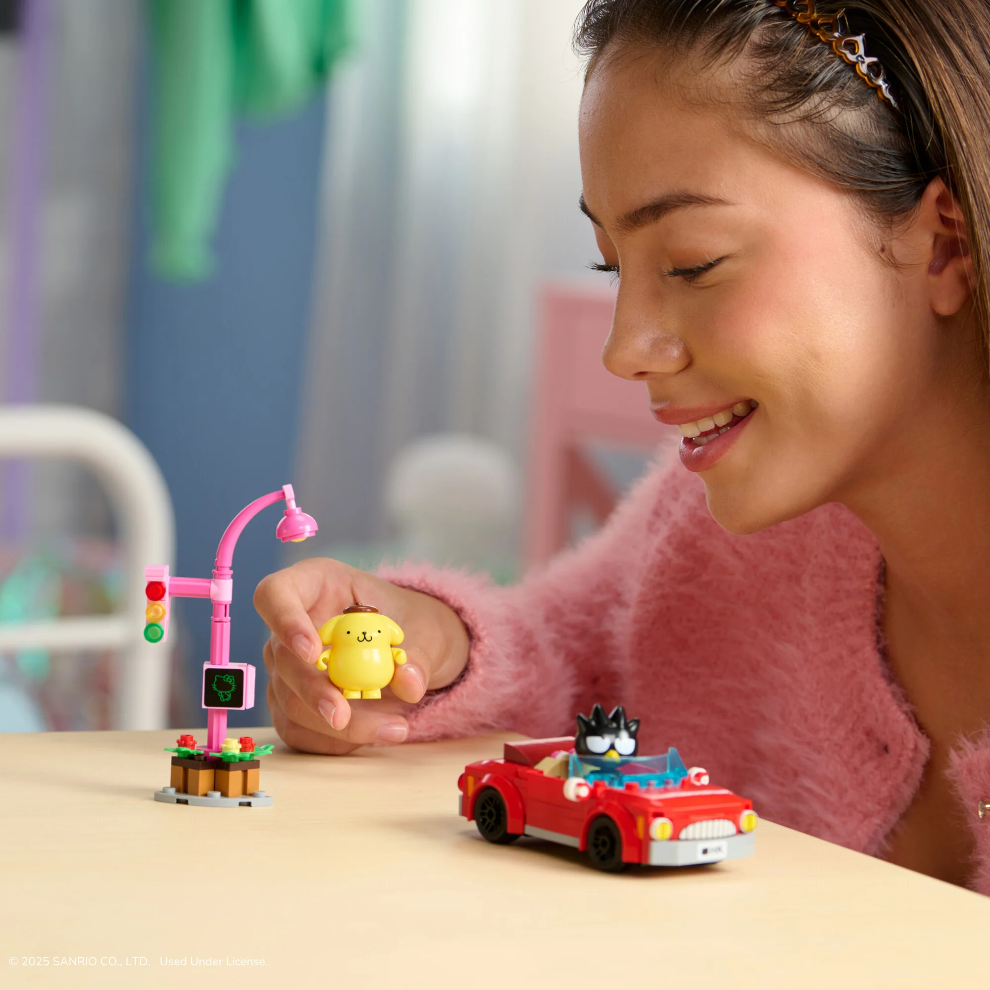 Hello Kitty and Friends Badtz-maru’s Convertible Building Set - Image 7